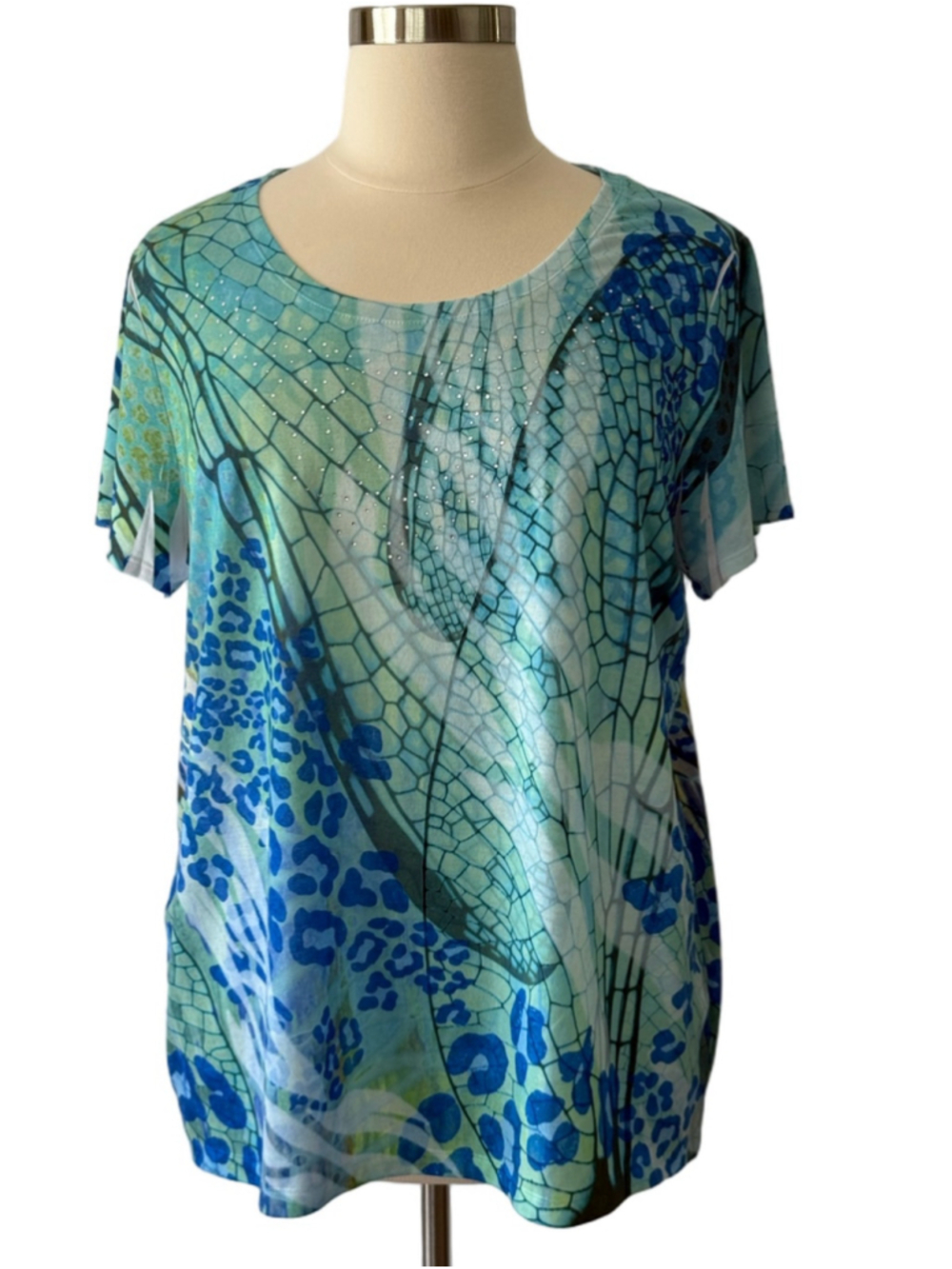 Zenergy by Chico’s size 20 Short Sleeve Tee, Blue and Green Dragonfly Print (4)